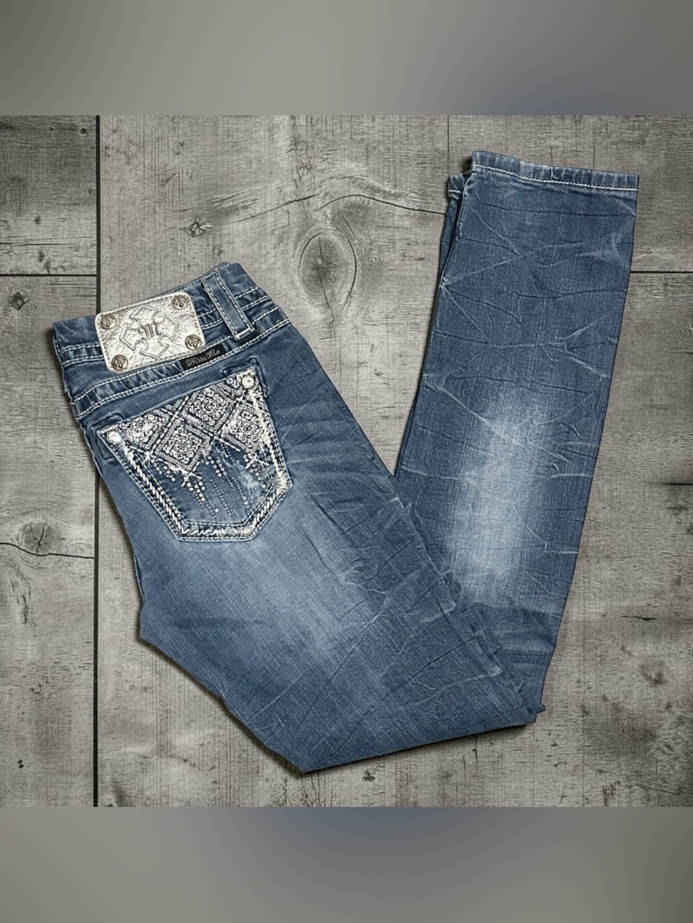 Miss Me Mid Rise Easy Straight Jeans Size 25 Rhinestone Embellished Pockets